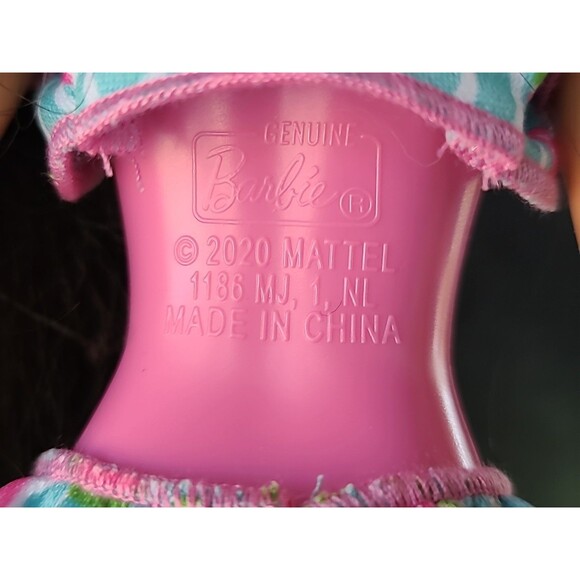 Mattel Barbie Doll 2020 - Picture 7 of 10